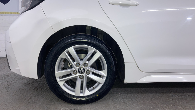 Toyota Corolla 1.8 VVT-i Hybrid Icon 5dr CVT Hybrid Hatchback